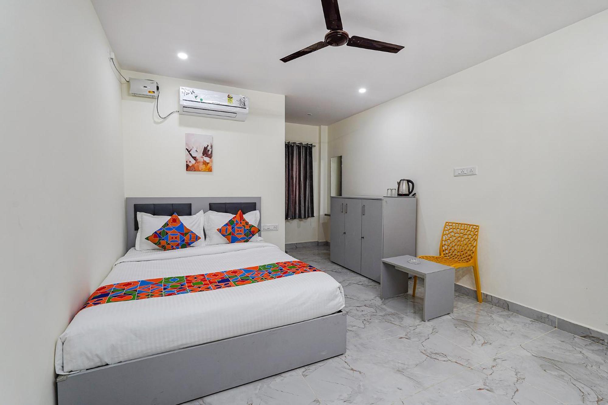 Hotel Ivory Pearl Bangalore Esterno foto