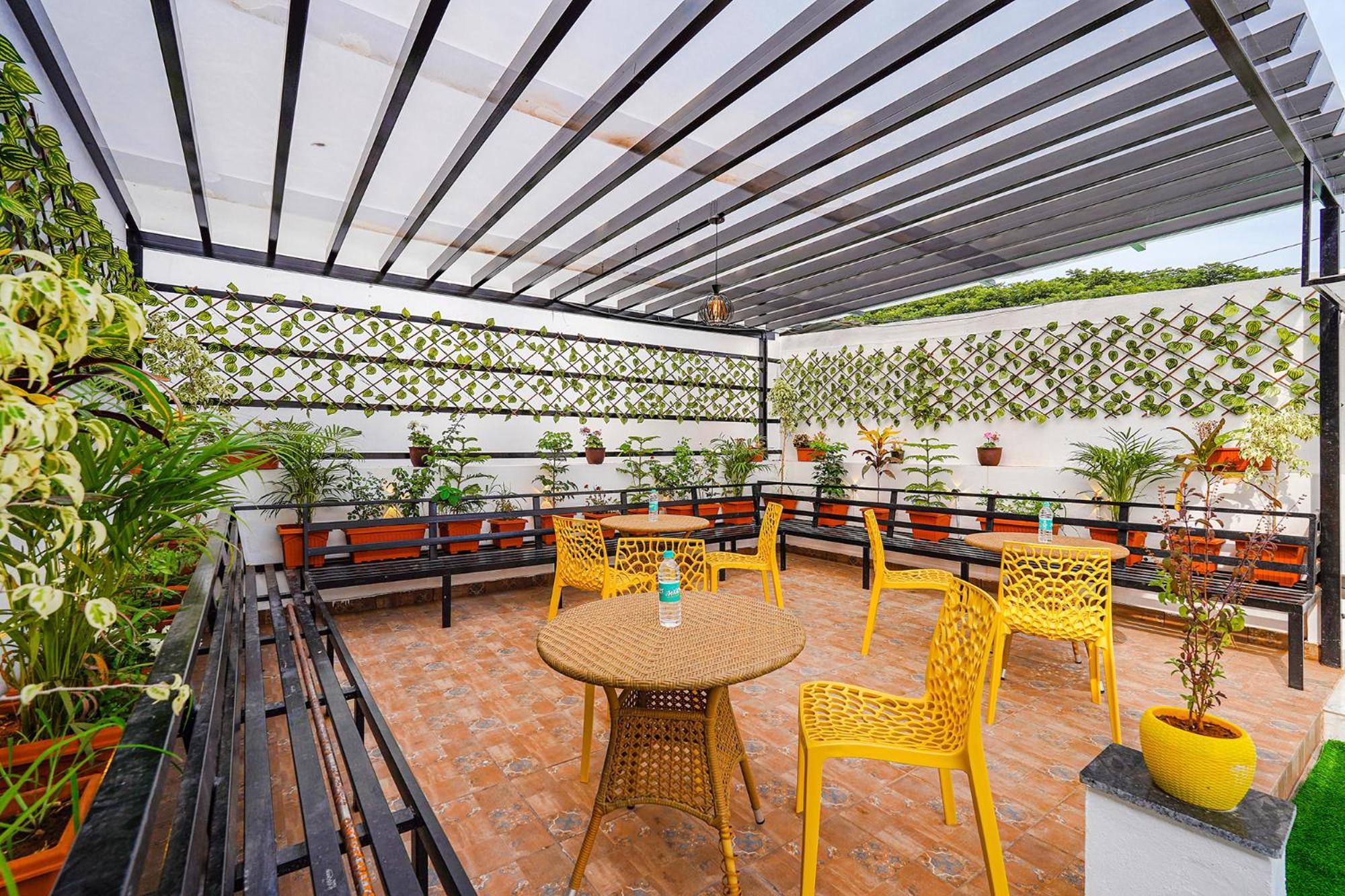 Hotel Ivory Pearl Bangalore Esterno foto