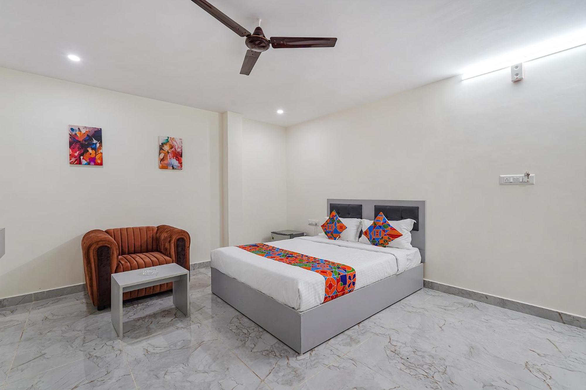 Hotel Ivory Pearl Bangalore Esterno foto